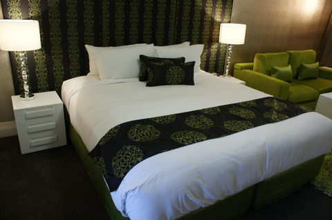 City Golf Club Motel - Australian Directory 27