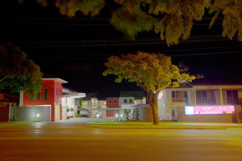 City Golf Club Motel - Australian Directory 9