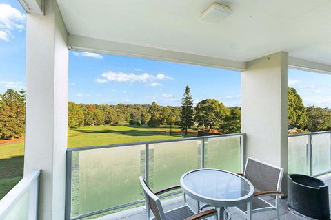 City Golf Club Motel - Australian Directory 43