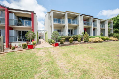 City Golf Club Motel - Australian Directory 10