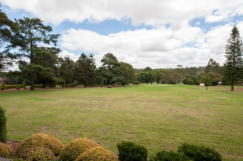 City Golf Club Motel - Australian Directory 19