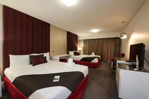 City Golf Club Motel - Australian Directory 4