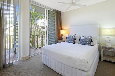 Noosa Tropicana - Australian Directory 44