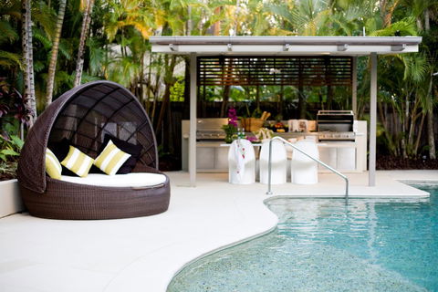 Noosa Tropicana - Australian Directory 0