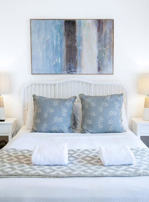 Noosa Tropicana - Australian Directory 7