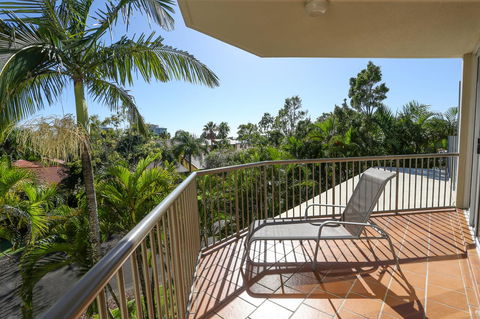 Noosa Tropicana - Australian Directory 42