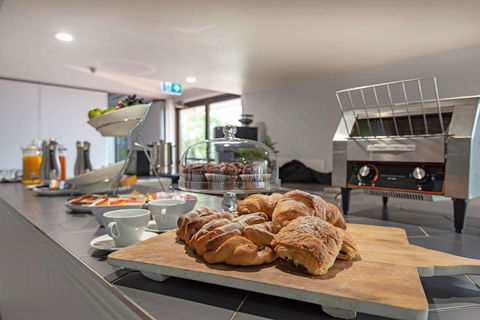 Econo Lodge Toowoomba Motel & Events Centre - Australian Directory 7