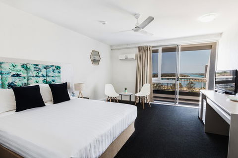Greenmount Beach House - Australian Directory 12