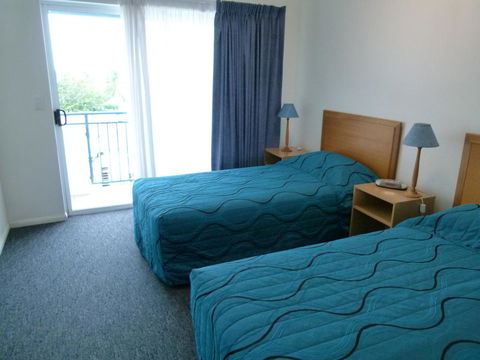 Madison Ocean Breeze Apartments - Australian Directory 30