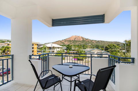 Madison Ocean Breeze Apartments - Australian Directory 5