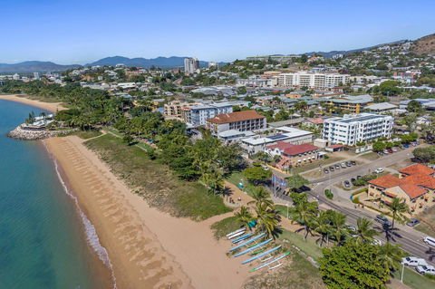 Madison Ocean Breeze Apartments - Australian Directory 4