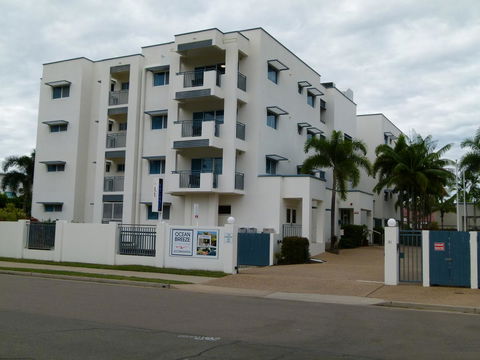 Madison Ocean Breeze Apartments - Australian Directory 2