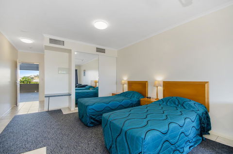 Madison Ocean Breeze Apartments - Australian Directory 10