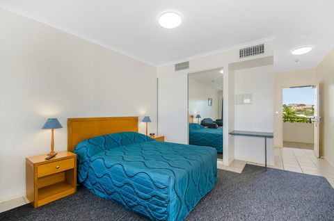 Madison Ocean Breeze Apartments - Australian Directory 9