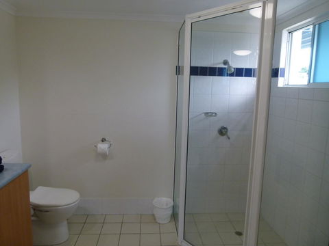 Madison Ocean Breeze Apartments - Australian Directory 35