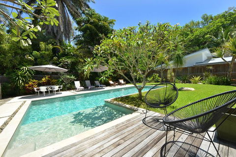 Jamaica Beach House - Australian Directory 4