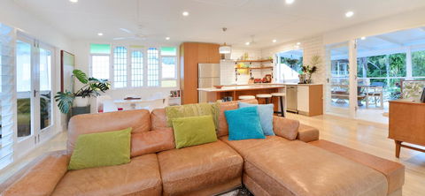 Jamaica Beach House - Australian Directory 38