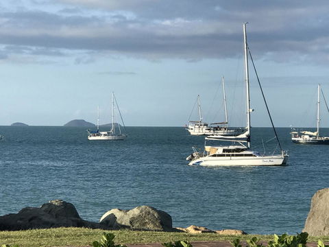 Whitsunday Luxury Homes - Australian Directory 34