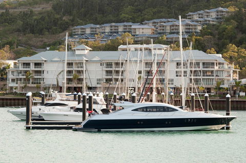 The Boathouse Apartments - Australian Directory 3