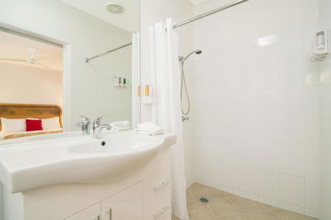 Port Douglas Motel - Australian Directory 39