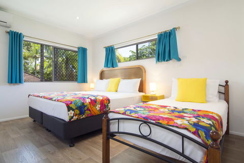 Port Douglas Motel - Australian Directory 40