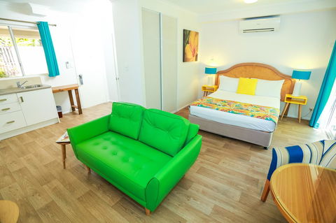 Port Douglas Motel - Australian Directory 12