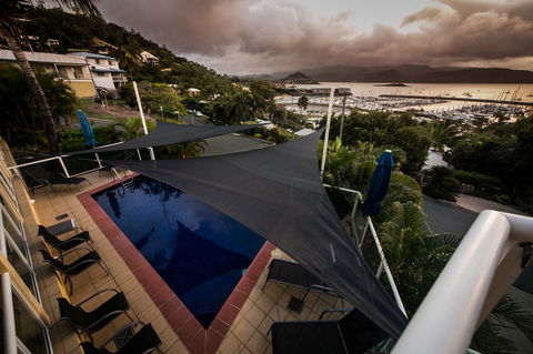 Sunlit Waters Studio Apartments - Australian Directory 3