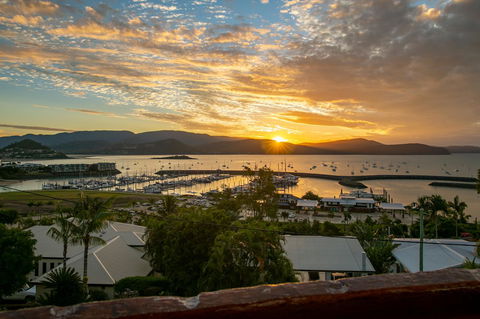 Sunlit Waters Studio Apartments - Australian Directory 18
