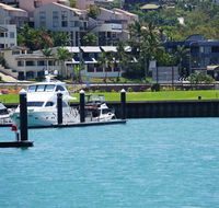 Airlie Seaview Apartments - Australian Directory