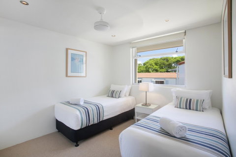 Maison Noosa - Australian Directory 10