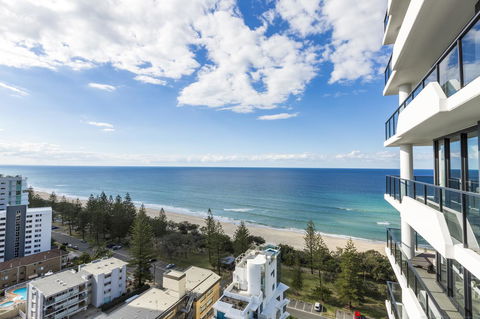 Boardwalk Burleigh Beach - Official - Australian Directory 27