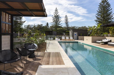 Boardwalk Burleigh Beach - Official - Australian Directory 15
