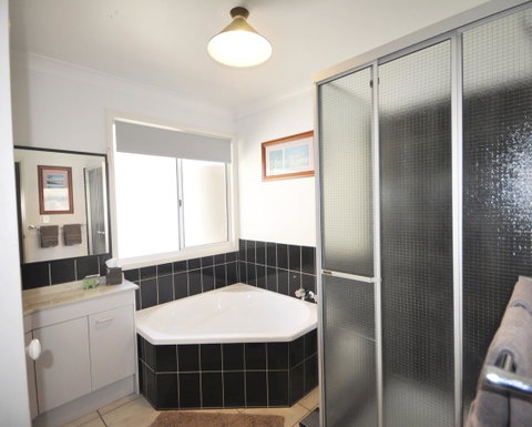 Bribie Island Canal Holiday Destination! - Australian Directory 17