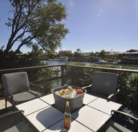 Bribie Island Canal Holiday Destination - Australian Directory