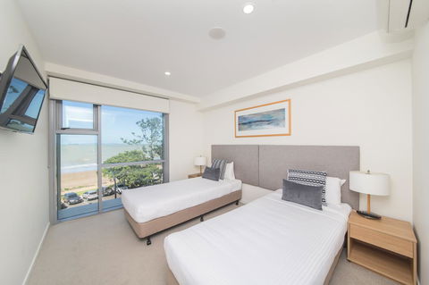 Salt Yeppoon - Australian Directory 25