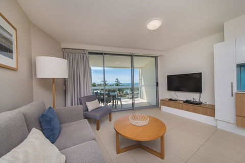 Salt Yeppoon - Australian Directory 1