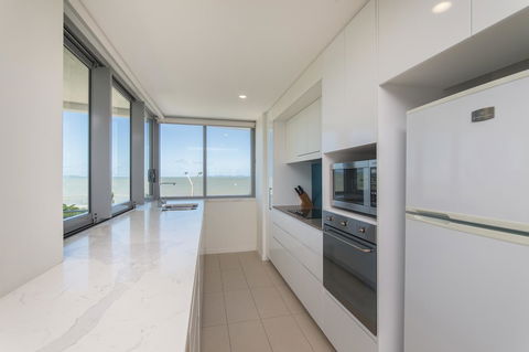 Salt Yeppoon - Australian Directory 33