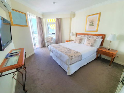 Broadbeach Holiday Apartments - Australian Directory 14