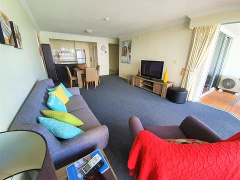 Broadbeach Holiday Apartments - Australian Directory 30