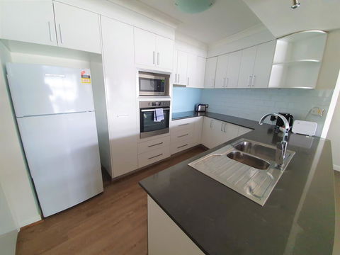 Broadbeach Holiday Apartments - Australian Directory 10