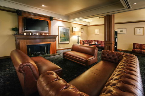 Stamford Plaza Brisbane - Australian Directory 26