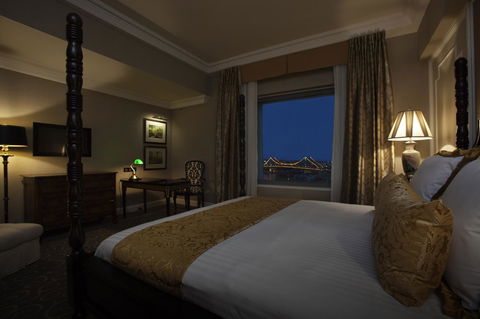 Stamford Plaza Brisbane - Australian Directory 40