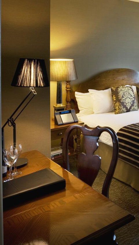 Stamford Plaza Brisbane - Australian Directory 24