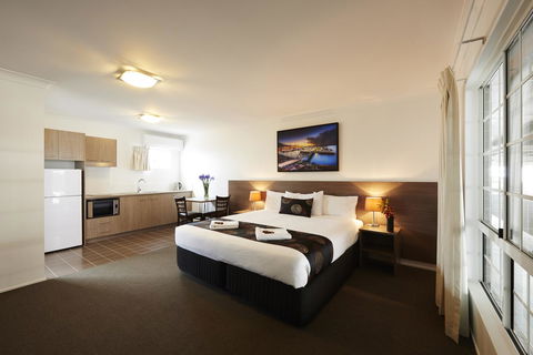 Takalvan Motel - Australian Directory 0