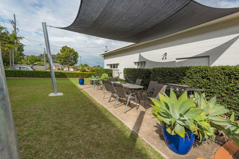 Takalvan Motel - Australian Directory 14
