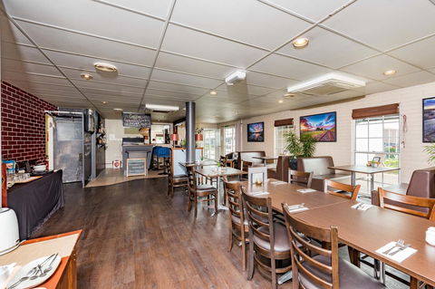 Takalvan Motel - Australian Directory 5