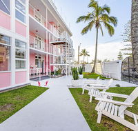 The Pink Hotel Coolangatta - Australian Directory