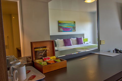 Mackay Oceanside Central Hotel Official - Australian Directory 1