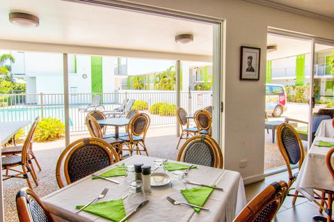 Mackay Oceanside Central Hotel Official - Australian Directory 4