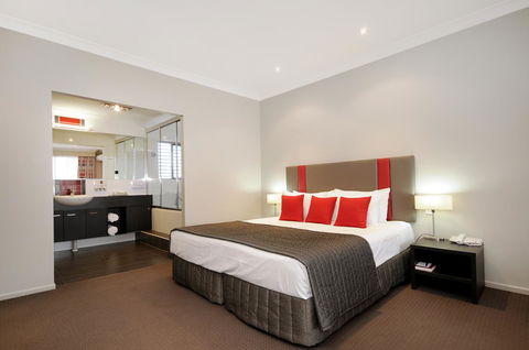 Platinum International - Australian Directory 18